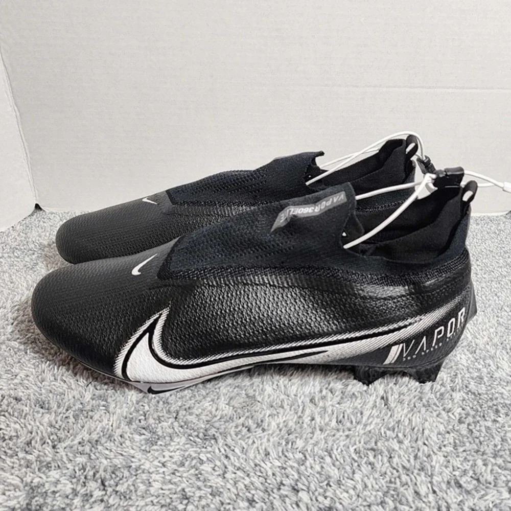 Nike Vapor Edge Elite 360 Flyknit Football Cleats Size 15 W Black NEW CV6317-001